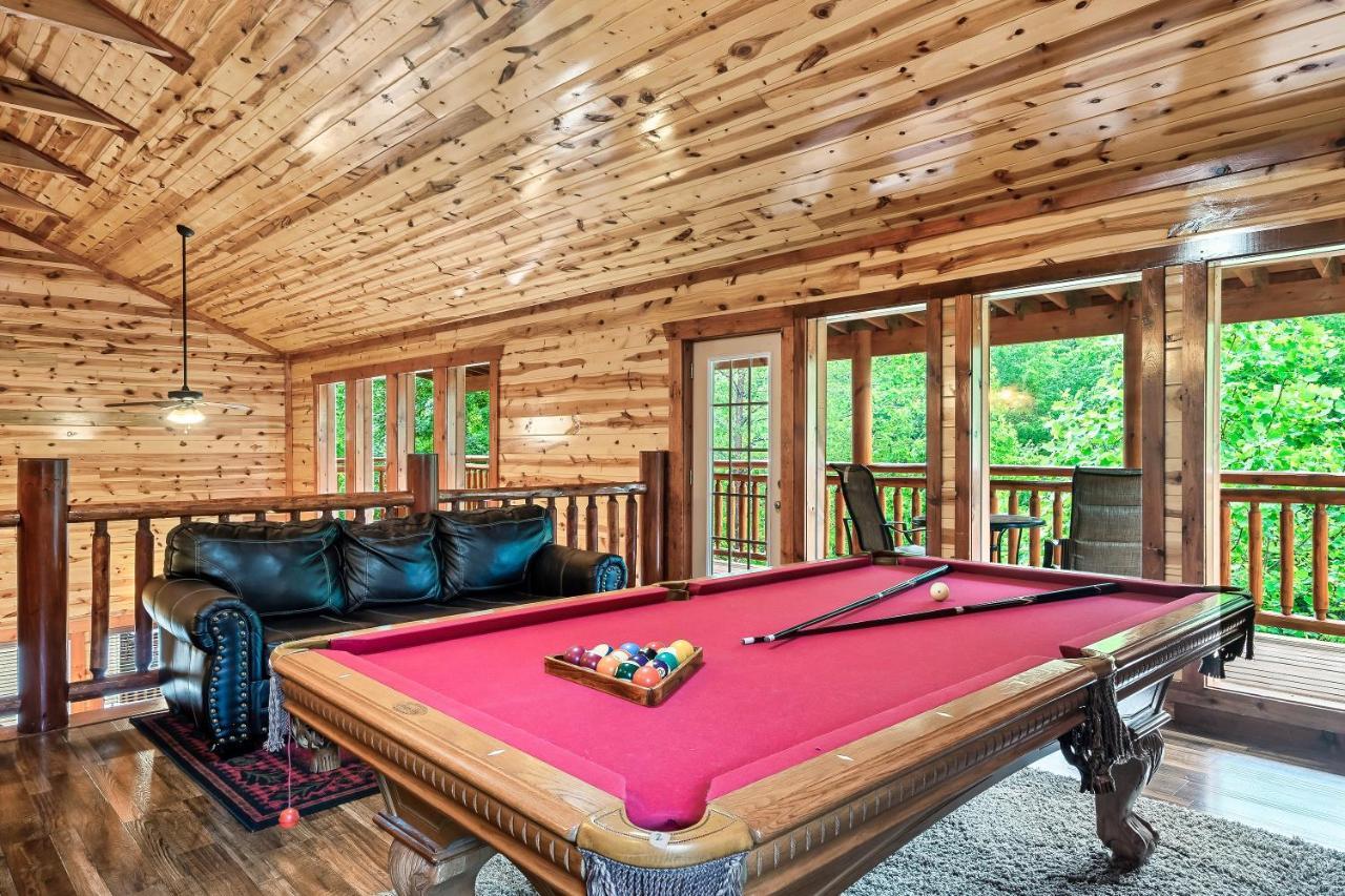 Holiday home Grizzly Bears Resort - Luxury Cabin With Indoor Pool, Hot Tub, Theater, King Beds, Sleeps 16 In Heart Of Pigeon Forge Pigeon Forge