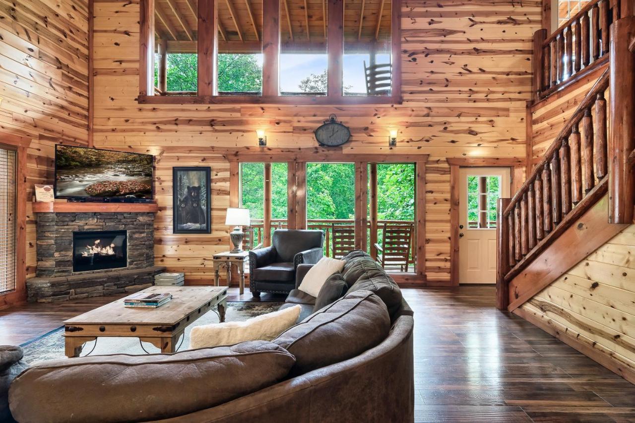 Grizzly Bears Resort - Luxury Cabin With Indoor Pool, Hot Tub, Theater, King Beds, Sleeps 16 In Heart Of Pigeon Forge *